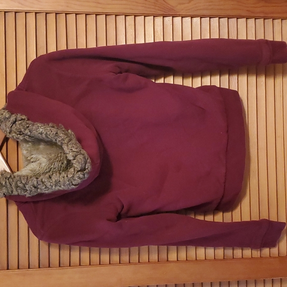 Aeropostale Hoodie - Picture 2 of 3